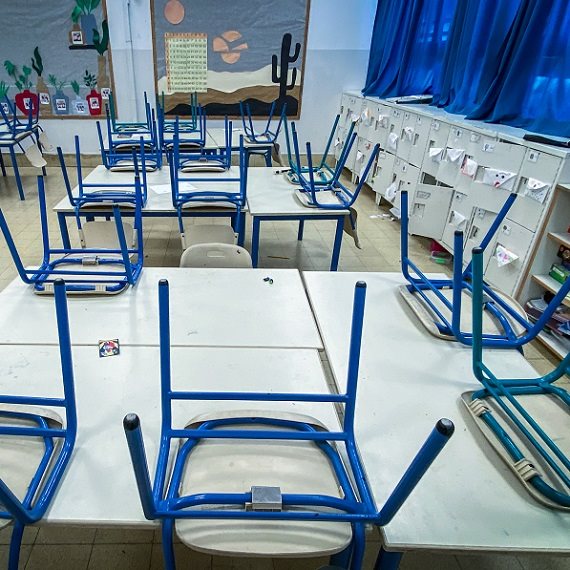 [:he] דורשים לקבל אותן זכויות כמו בחינוך הממלכתי  אבל בלי חובות [:]